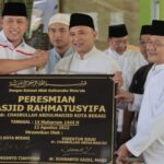 PLT. WALI KOTA BEKASI SHOLAT JUMAT SEKALIGUS MRRESMIKAN MASJID RAHMATUS SYIFA RSUD KOTA BEKASI