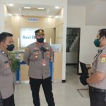 KAPOLSEK PASAR KEMIS PATROLI BANK BCA, BERI PESAN KAMTIBMAS PETUGAS KEAMANAN.