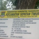 Diduga proyek Penataan Gerbang Gapura Masuk Kantor Kecamatan Sepatan Timur, anggran besar dan tak sesuai Aspek dan Gambar.