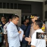 Baihaki Akbar, menyampaikan bahwa kedatangannya ke KPU Kota Surabaya untuk melakukan klarifikasi terkait dugaan oknum caleg.